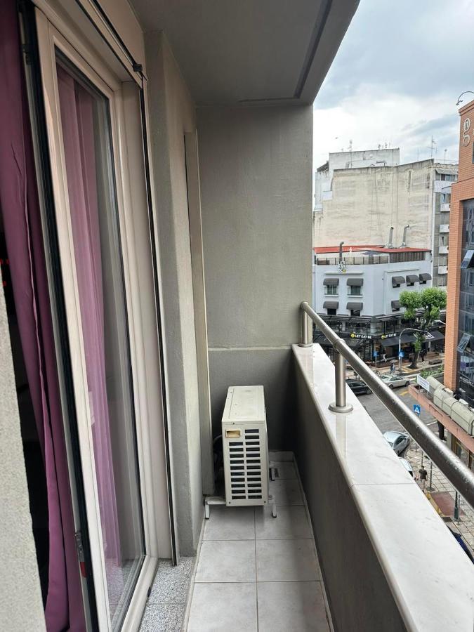 Appartamento Theo Isimeriahomz Salonicco Esterno foto